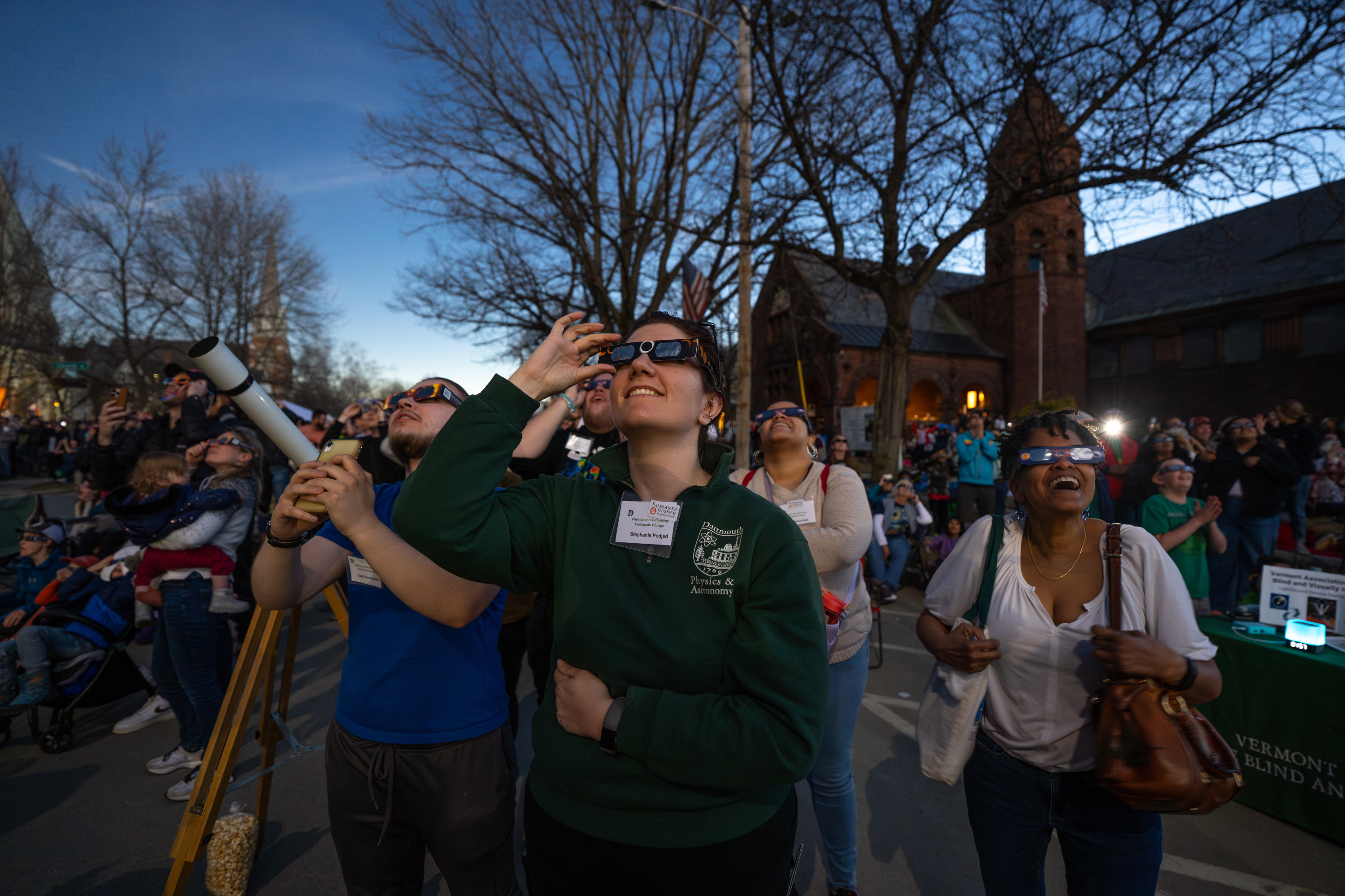 Students and community watch the solar eclipse